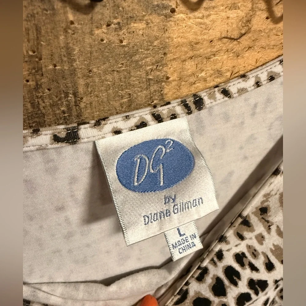 TWO DG2 by Diane Gilman Leopard Print Tops - Picture 7 of 7